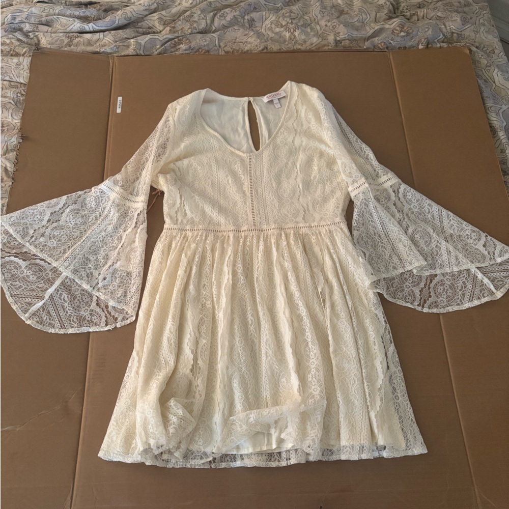 Shyanne Cream Lace Long Sleeve Dress